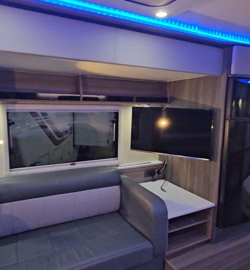 417460115 908644757931589 2514606796606790450 n