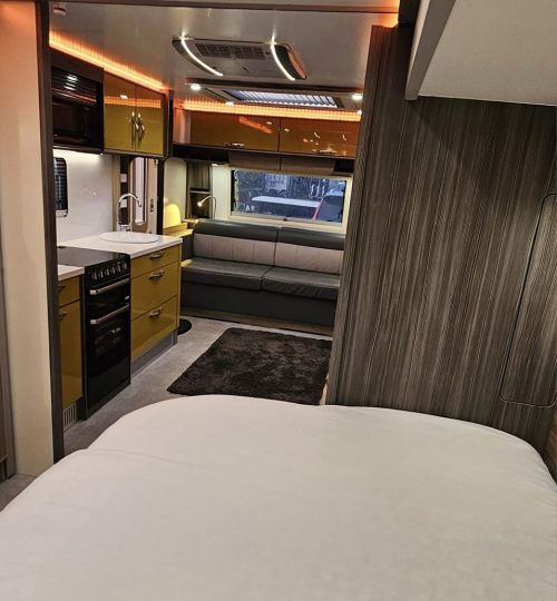 417487794 908644601264938 2976160331841462472 n