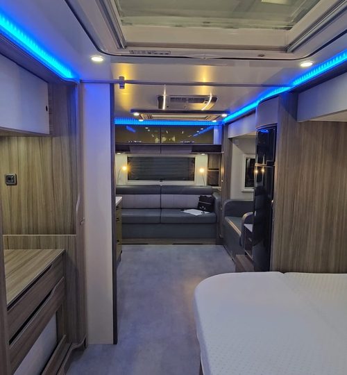 419327405 908644867931578 1102889637991708382 n 1